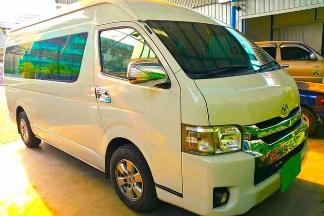 Transfer Service from Gimpo Airport to Hotel City - Choosing between the sedan, MVP, and bus